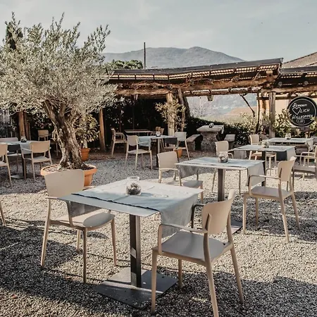 Ristorante Al Portico Szálloda Gerra (Locarno)