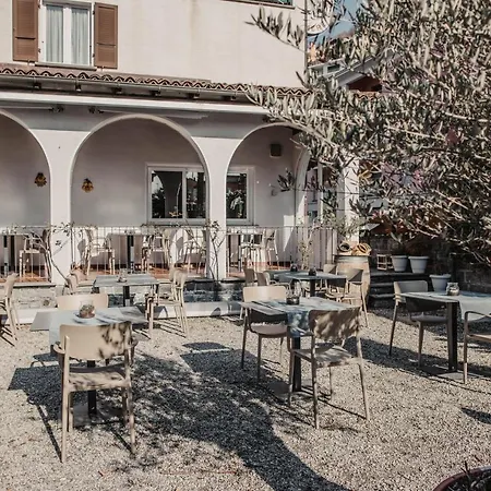 Ristorante Al Portico Szálloda *