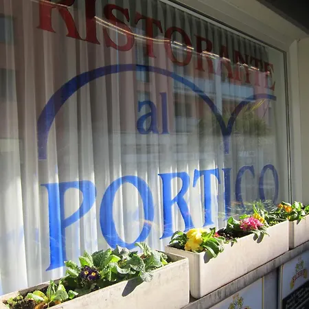 Szálloda Ristorante Al Portico Gerra (Locarno)