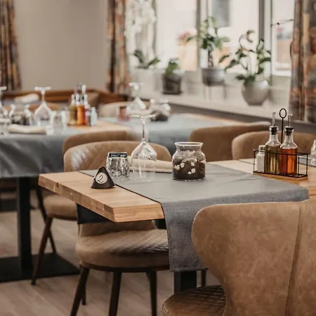 فندق Ristorante Al Portico Gerra (Locarno)